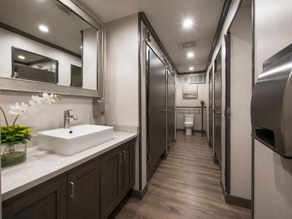 Portable toilet rentals in Escondido CA